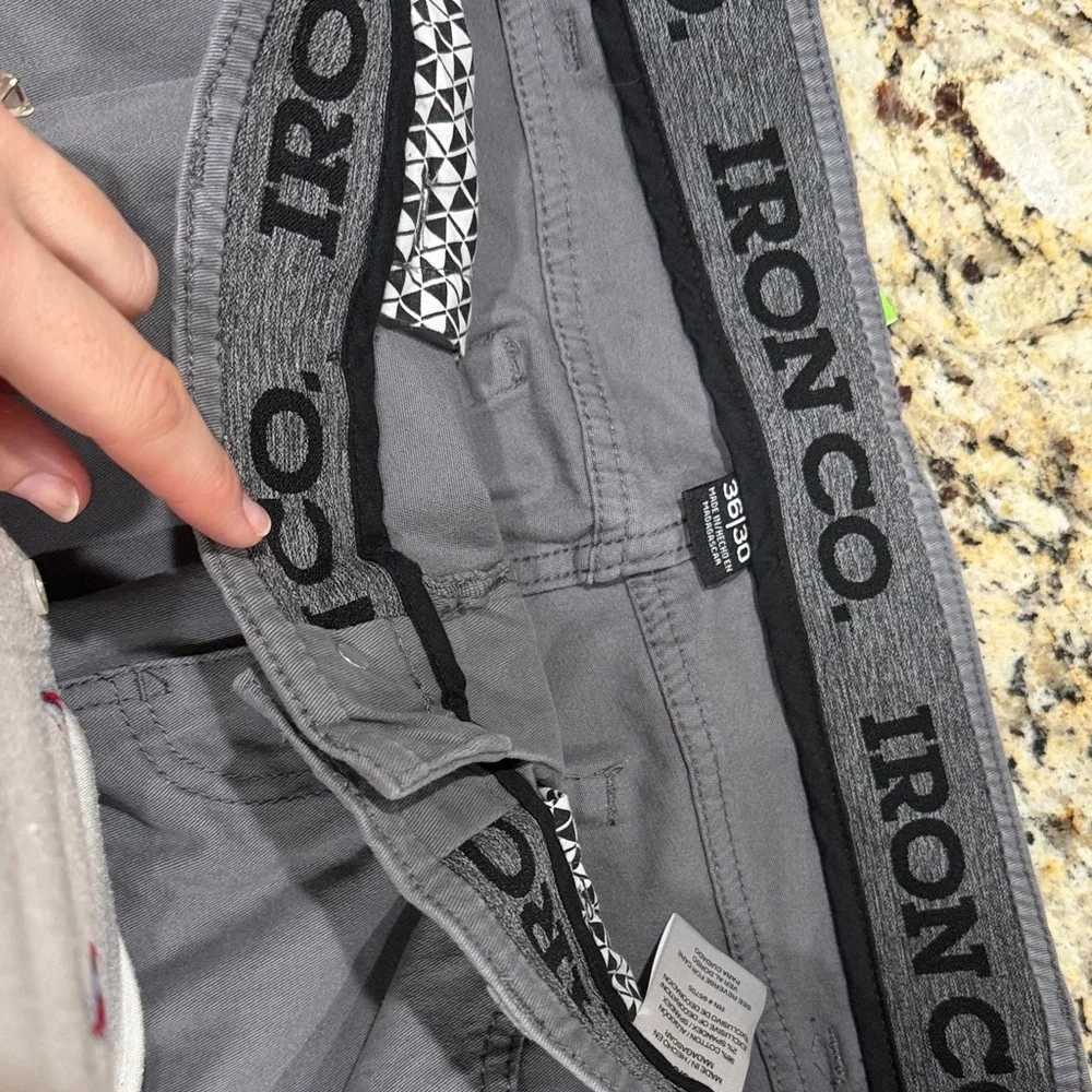 EUC Classic Men's Charcoal Gray Comfort Waist Jeans